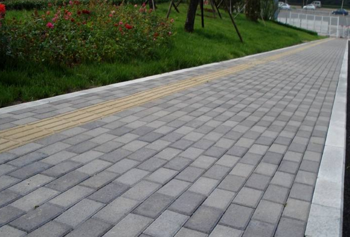 陶瓷透水磚產(chǎn)品特點有哪些?